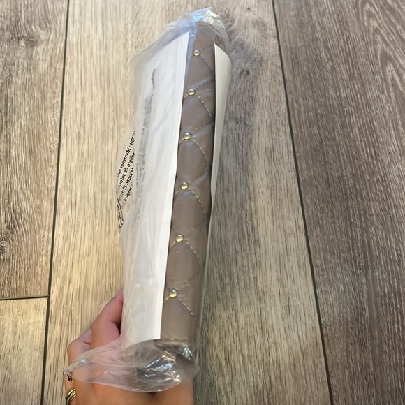 Badgley Mischka Corssybody with Diamond Quilting - Picture 8 of 8